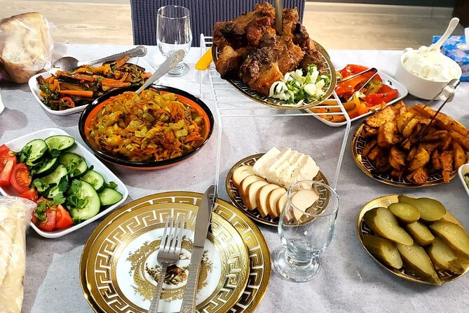 1 Day detour to Armenia from Tbilisi & Local family lunch - What the guide and driver add