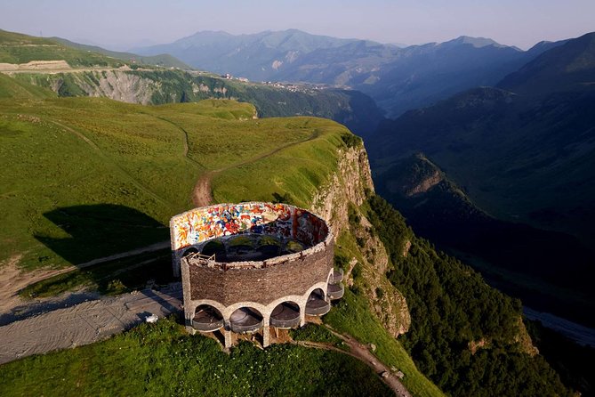 3-Day Hiking Group Tour in Kazbegi - Who should book this mountain trip?