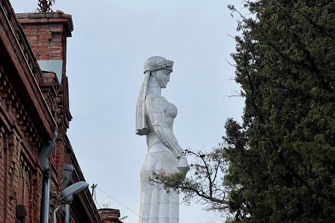 3-Hour Private Guided Walking Tour in Tbilisi - Metekhi Cathedral and the best old-town views