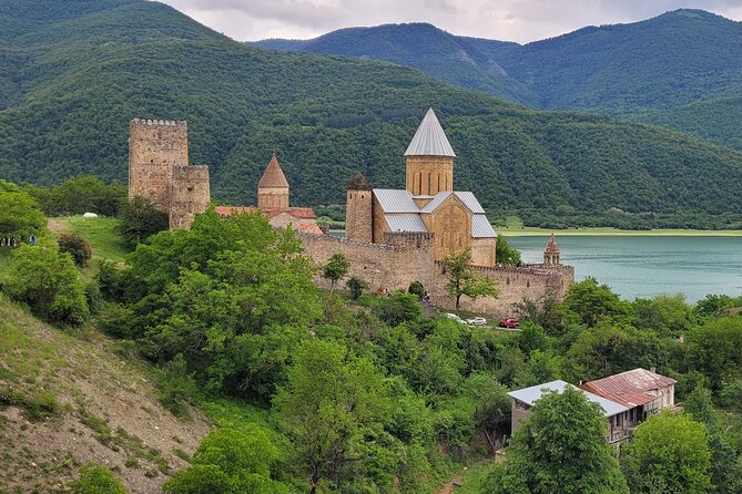 A day trip to Great Caucasian mountains - Ananuri Castle and the meeting of two Aragvi rivers
