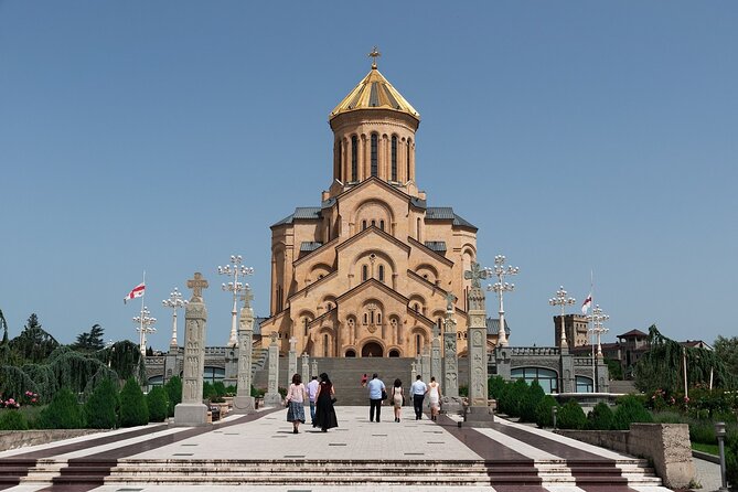 A Private 3-Stop Tbilisi Panoramic Tour - Sameba gives you a calm start