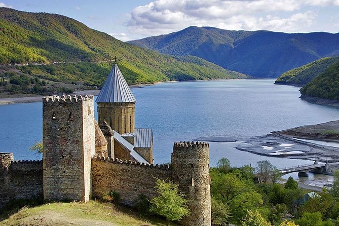 Adventure in Caucasus – Private Tour to Jinvali, Ananuri, Gudauri, Kazbegi - Jinvali Reservoir: an easy first stop from Tbilisi