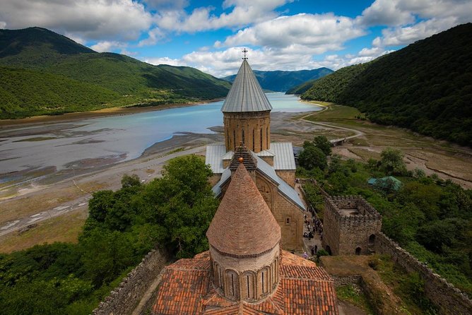 Adventure in Caucasus – Private Tour to Jinvali, Ananuri, Gudauri, Kazbegi - Food, timing, and what to bring