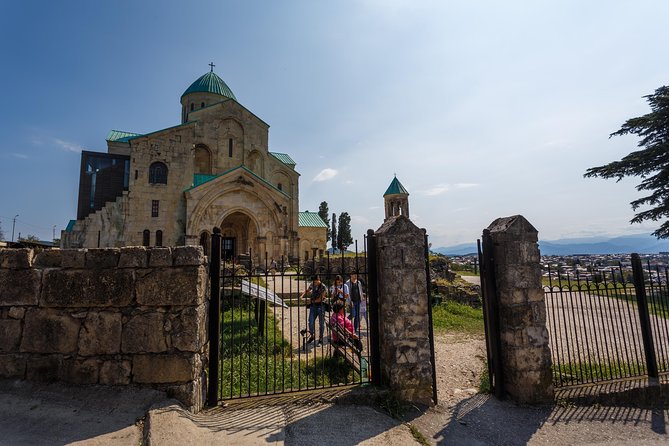BAGRATI, GELATI & MOTSAMETA Group Tour from Kutaisi - Timing, walking, and the morning pace