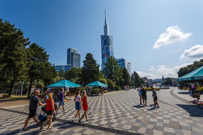 Batumi & Mtirala N.P. Hiking tour from Kutaisi - Guides, group size, and the long road back