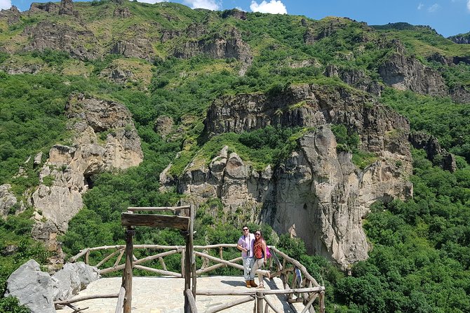 Best of Armenia: private 2-3 days tour to Yerevan w/ family lunch - Who should book this private Armenia tour?