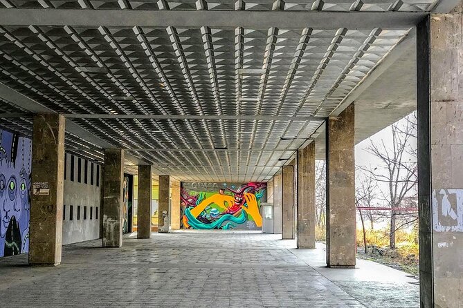 Brutal Tbilisi: Urban exploration and untold stories - The former archaeology museum and its uneasy atmosphere