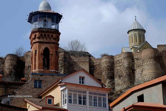 Classic Tbilisi Walking Tour - Downhill to Abanotubani and Meidan Square