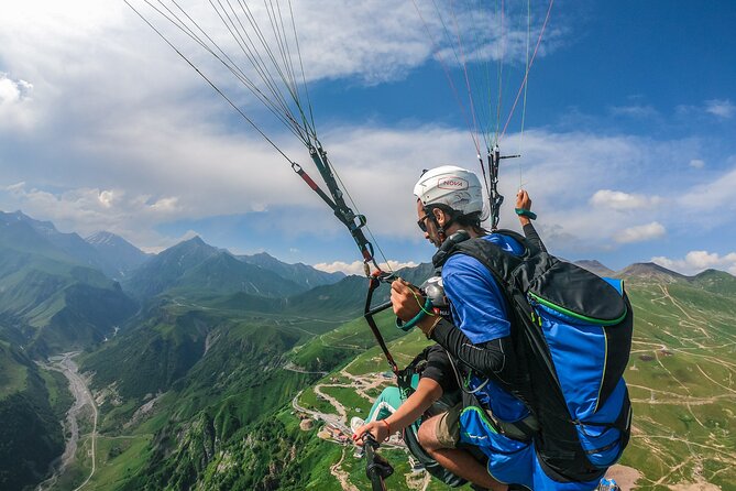Cloudbase Paragliding in Gudauri, Georgia - Pickup from Gudauri keeps the plan simple