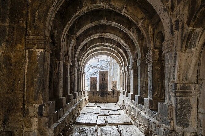 Discover Armenia: Tbilisi-Haghpat-Dilijan-Sevan-Yerevan-Tbilisi - Border formalities and what you must handle