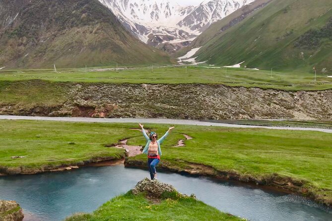 From Tbilisi: Kazbegi Ananuri Gudauri and Trusso Valley by 4x4 - Ananuri Fortress and the meeting of the Aragvi rivers