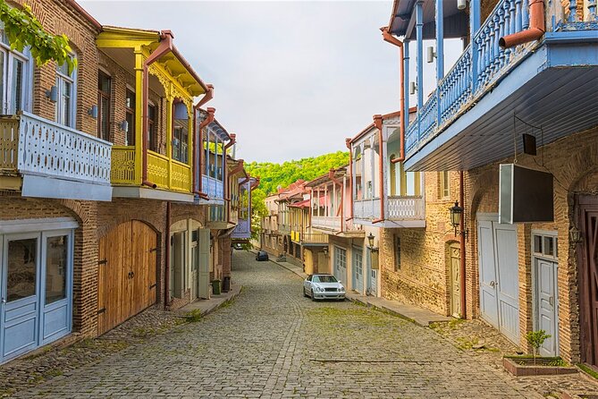 Full Day Tour in Sighnaghi Bodbe Tsinandali from Tbilisi - The guide and private-car advantage