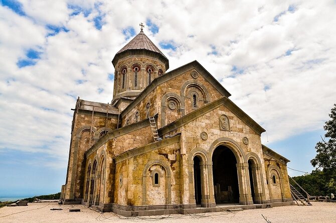Full Day Tour in Sighnaghi Bodbe Tsinandali from Tbilisi - Should you book the Sighnaghi and Tsinandali tour?