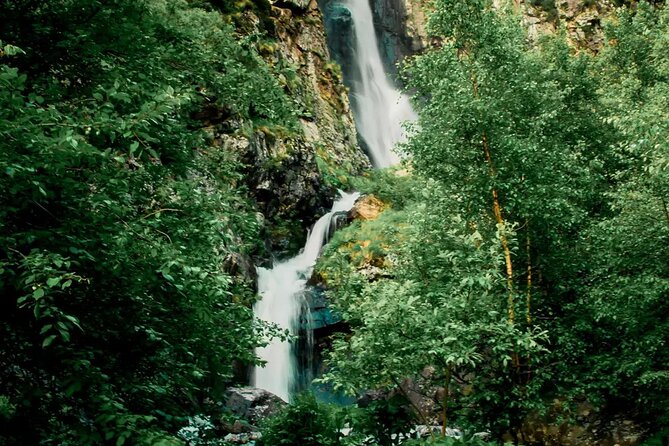 Full-day Tour in Tbilisi, Anauri, Gudauri, and Kazbegi - Pasanauri and the Meeting of the Aragvi Waters