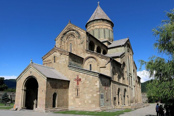 Group Day Tour of Mtskheta,Jvari,Samtavro - Small-group travel and the 12:00 meeting time