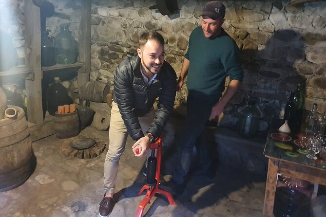 Kakheti - Small wineries and family-cooked lunch • Private tour - Quiet views at Bodbe Monastery