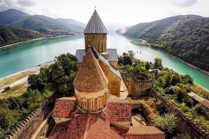 Kazbegi-Ananuri-Gergeti Private Tour - From Tbilisi to the Aragvi River