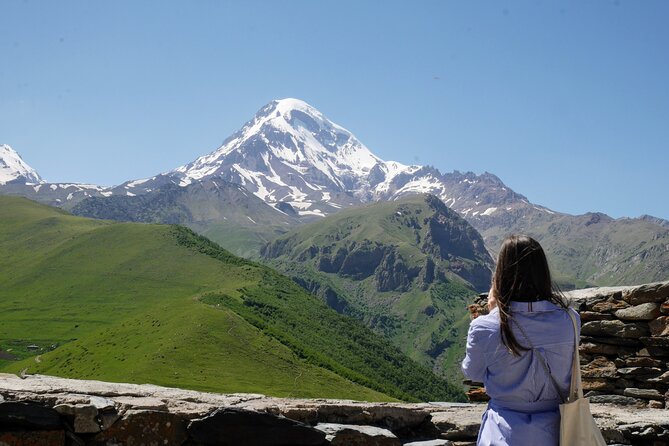Kazbegi and Khinkali - the ultimate mountain experience tour - A guide can make or break a long road day