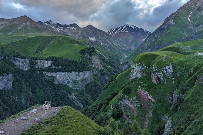 Kazbegi full day private tour + LUNCH - Gudauri and the Russian-Georgian Friendship Monument