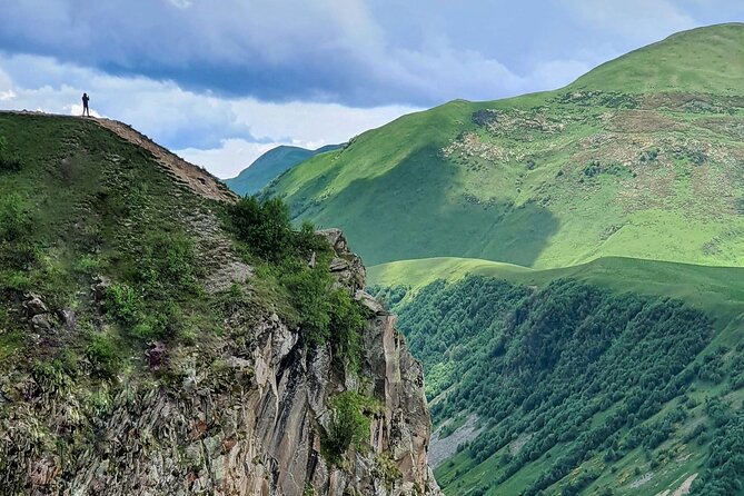 Kazbegi full day private tour + LUNCH - A long day made easier by private transport