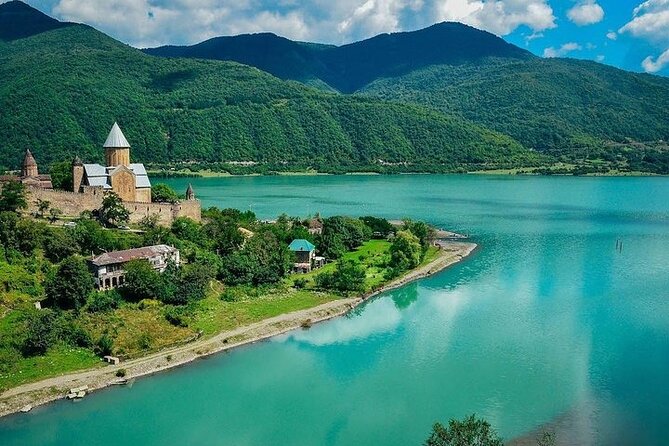 Kazbegi, Gudauri, Mtskheta & Ananuri Full Day Private Tour From Tbilisi - Food, tickets, and the small costs to plan