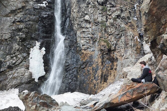 Kazbegi:Hiking to Gveleti Waterfall - Why this short Kazbegi hike works so well
