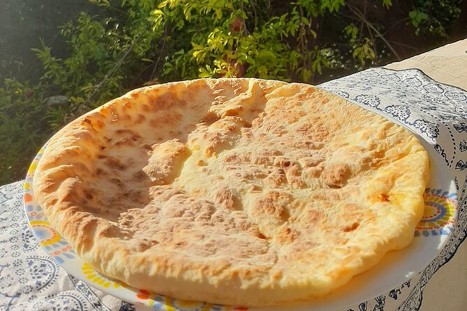 Kutaisi : Authentic Georgian Dining Experience at Local Family - Homemade wine and Georgian hospitality