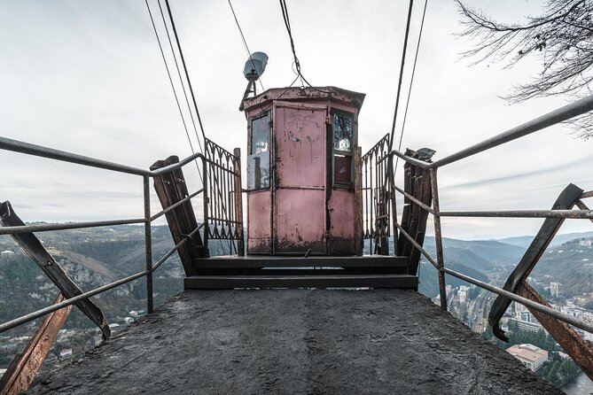 Kutaisi:Chiatura Tour with Katskhi Pillar & Cable Car Experience - Lunch and the extra cost of eating