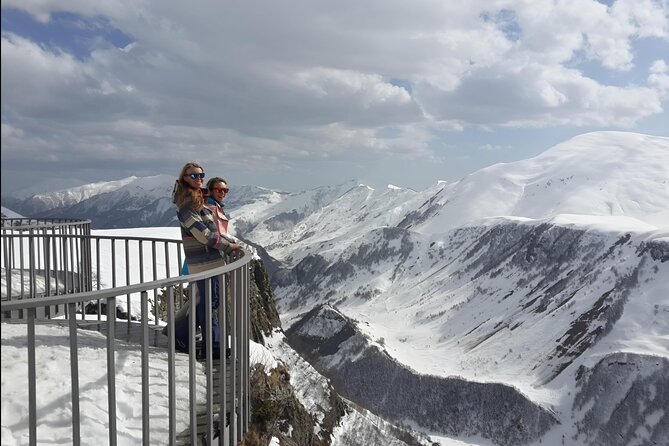 Magical Kazbegi Gudauri & Ananuri DayTrip GuidedTour from Tbilisi - Pasanauri shows the meeting of two Aragvi rivers