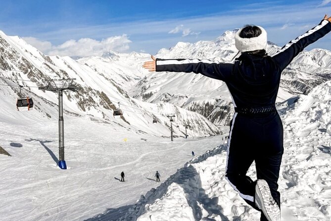 Magical Kazbegi Gudauri & Ananuri DayTrip GuidedTour from Tbilisi - Mleta adds honey and chacha to the day