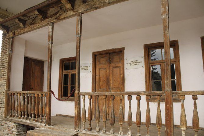 Mtskheta-Gori-Uplistsikhe - Adding wine after the caves