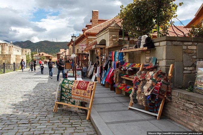 Mtskheta, Jvari, gori, uflistsikhe, history and panorama (group tours) - Guide quality and the English-language question