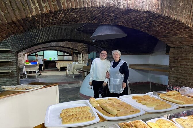 Old Tbilisi Highlights walking tour with wine & 10 tastings - A smart first look at Old Tbilisi