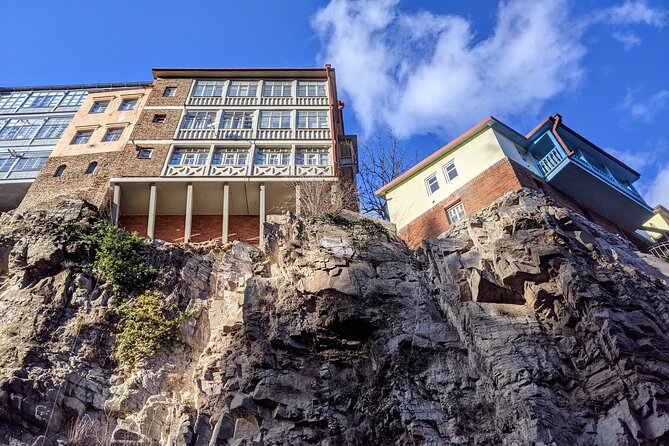 Old Tbilisi Highlights walking tour with wine & 10 tastings - Bakery food on Sioni Street