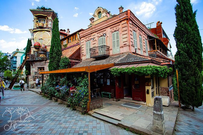 Old Tbilisi & Mtskheta. Private tour from Kutaisi - From Kutaisi to Georgia’s historic heart