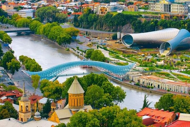 Old Tbilisi Tour: Private Walking Tour With Wine Tasting - Why the cable car makes a difference