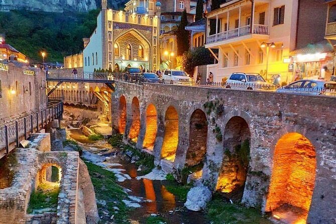 Old tbilisi walking tour & wine tasting - Legvachtahvi Gorge, a waterfall in the city center