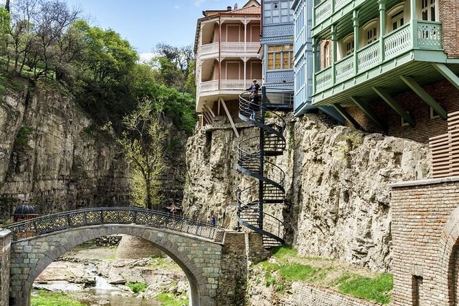 Old tbilisi walking tour & wine tasting - Meidan Bazaar and the old street names