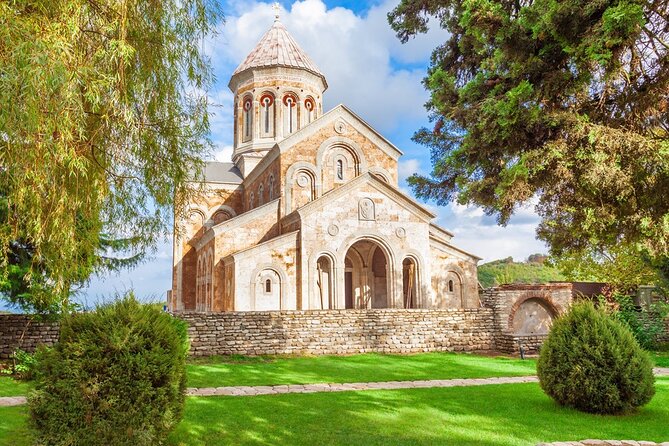 One Day Kakheti Tour with Wine Tasting and Free Churchkhela - Manavi: a short introduction to local life
