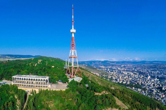 Panoramic city tour Tbilisi - Holy Trinity Church and the city’s religious landmarks