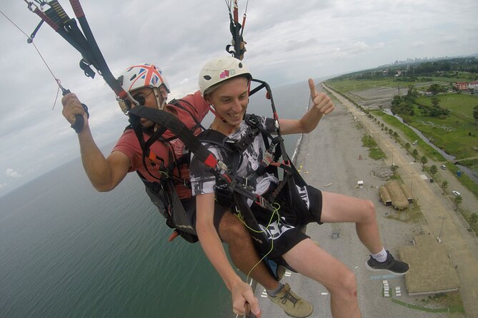 Paragliding tandem flights in Georgia - The tandem flight and the views