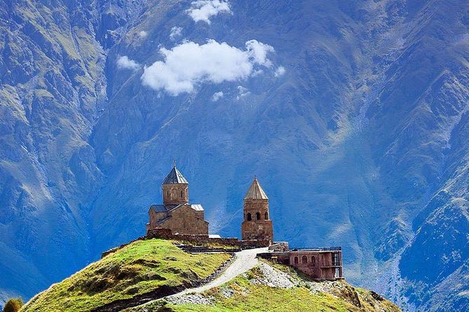 Private 4-Day Tours & Transfers from Tbilisi to Top Georgia Spots - Who should book this tour?