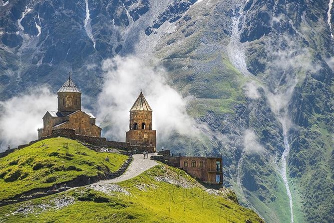 Private 5-Day Tours & Transfers from Tbilisi to Top Georgia Spots - Borjomi and the Green Monastery