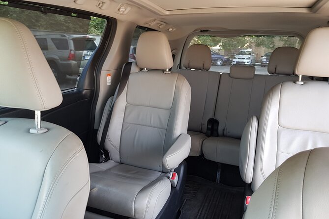 Private Departure Transfer: from Tbilisi Hotel to Tbilisi Airport - A planned start from your Tbilisi hotel