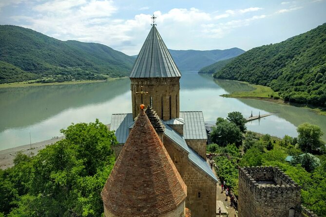 Private Kazbegi Tour: Gergeti, Ananuri & Scenic Views - The guides make a long road day easier
