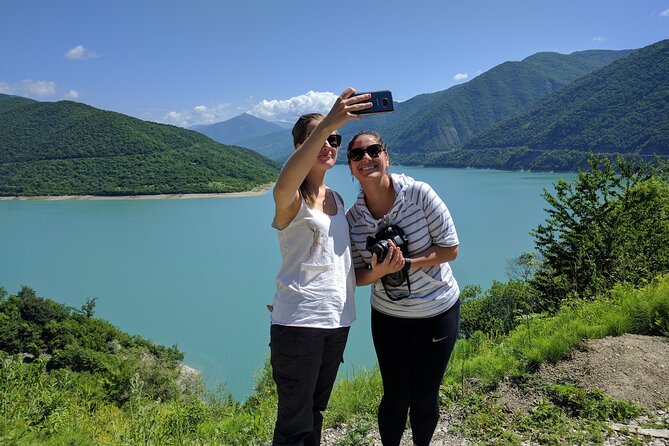 Private Kazbegi Tour: Gergeti, Ananuri & Scenic Views - Ananuri Castle: towers, carvings, and a lakeside setting