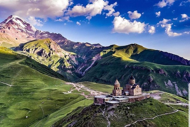 Private Tour Ananuri-Kazbegi-Gudauri - What the $119 price really buys you