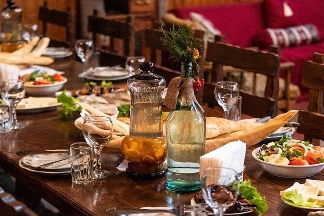 Private Wine Tour In Kakheti Region with 7 Wines and Lunch - Guides, service, and the private format