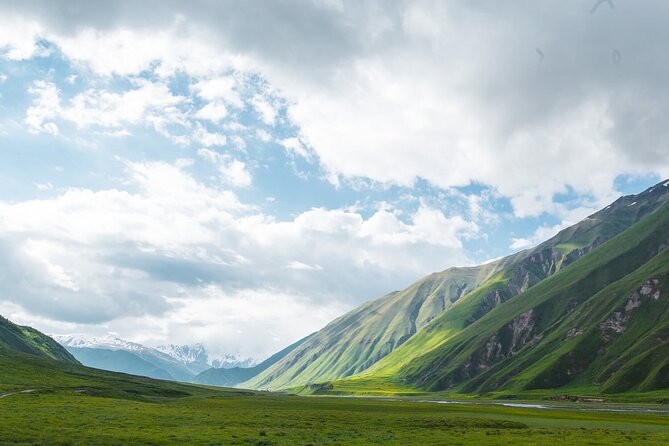 Round-Trip Bus Transfer to Truso Valley from Kazbegi - Monasteries, shepherds, and the route toward Zakagori