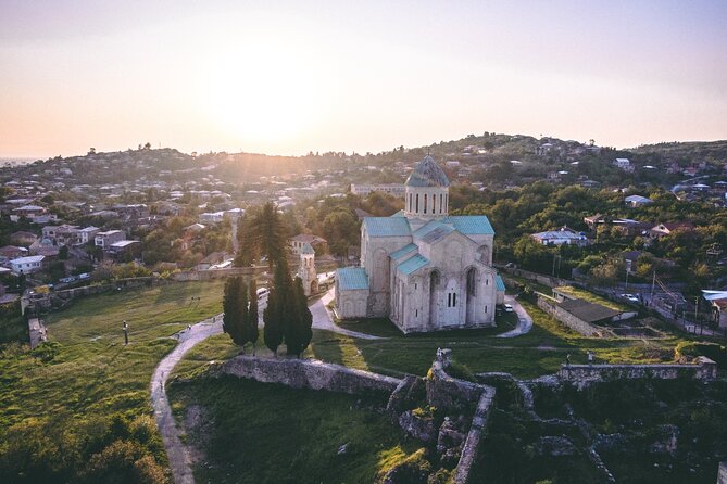 Small group tour to Kutaisi monasteries: Gelati, Motsameta and Bagrati. - Timing, fitness, and booking advice